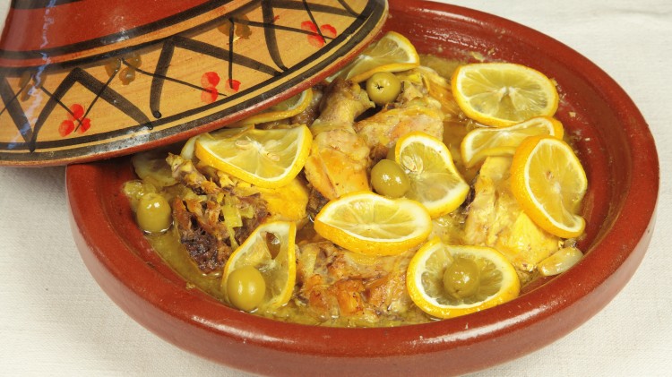 TAJÍN DE POLLO CON LIMÓN Y ACEITUNAS  Receta tradicional marroquí - Las  Recetas de MJ