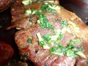 Entraña a la provenzal con morrones